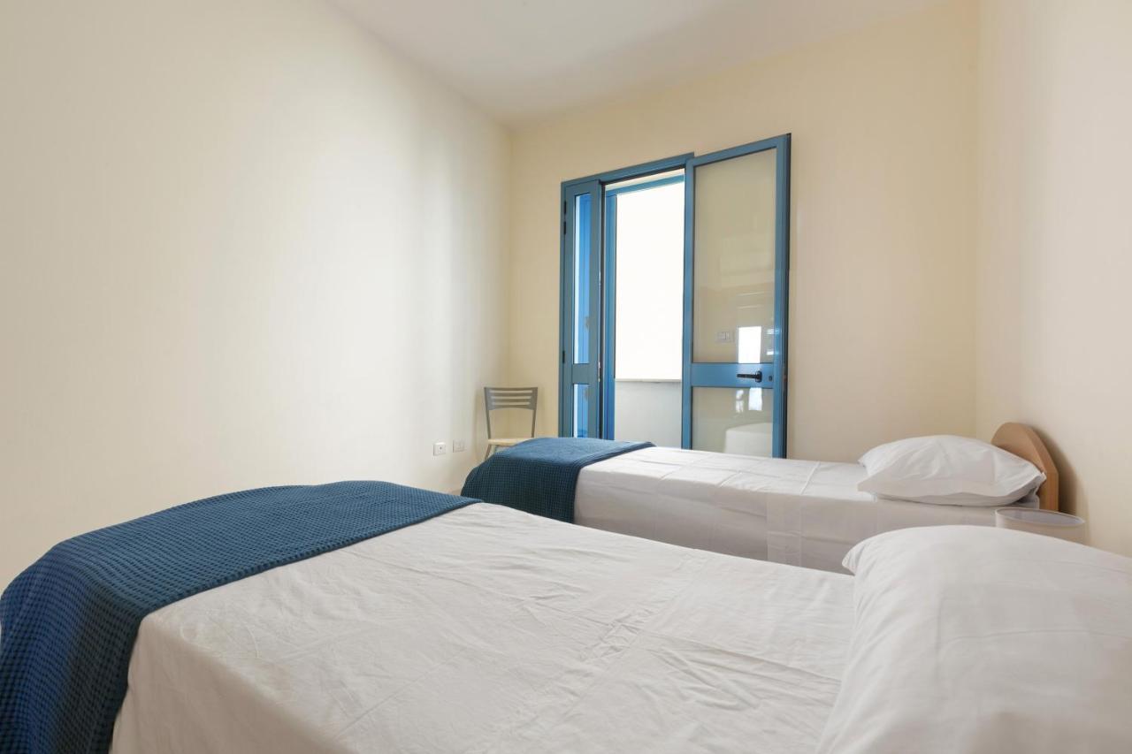 L'Attico Di Appartement Lido Marini Buitenkant foto